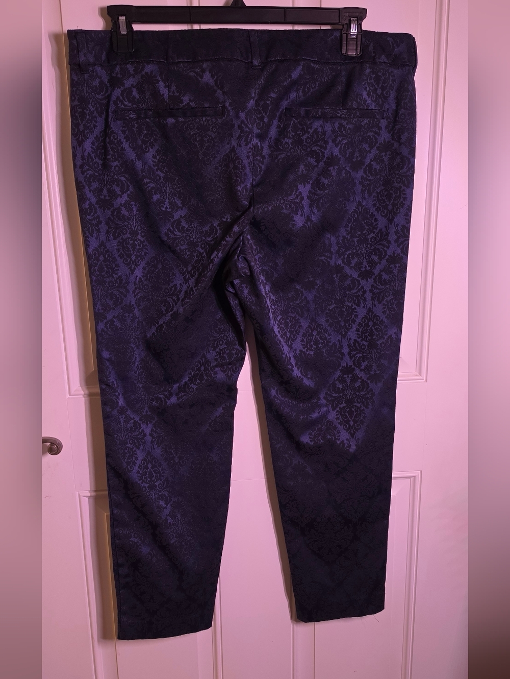 Old Navy Blue Damask Pixie Pants - Picture 5 of 7